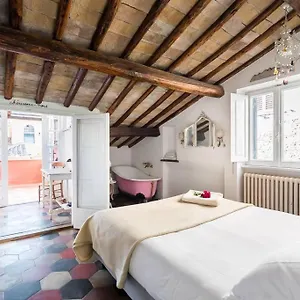 https://scala-lovely-terrace-apartment.it-romehotels.com